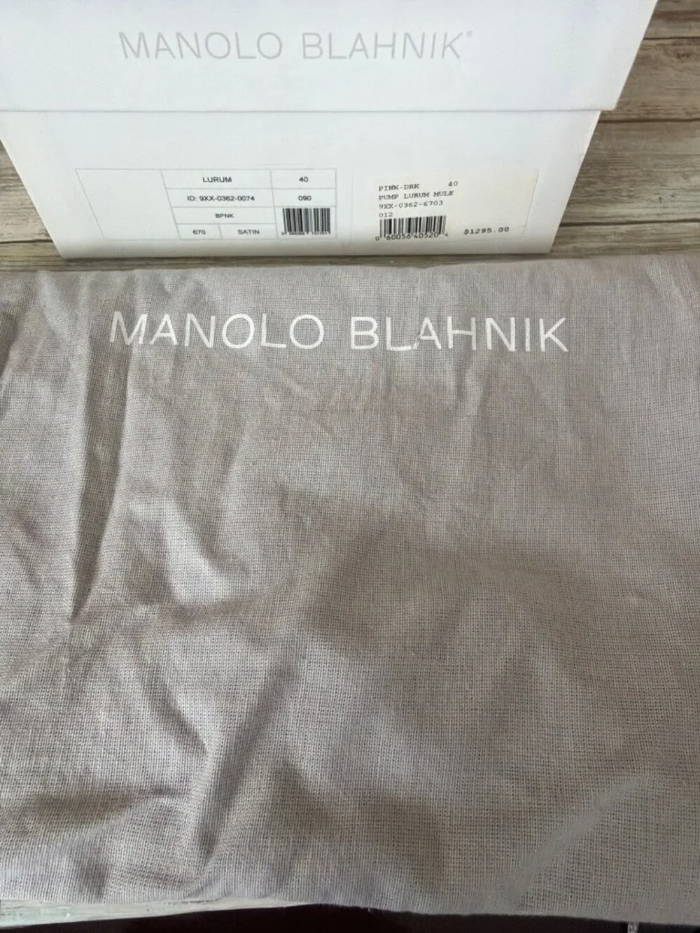 Manolo Blahnik Lurum 90 Pink Satin Crystal Mule Heels w/Box & COA EU 40/US 9-9.5 - Picture 10 of 16